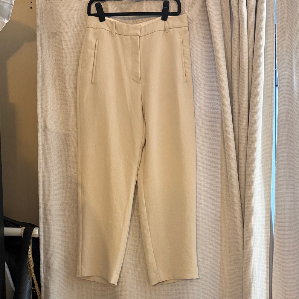 Aritzia Wilfred Pants, tapered and ankle length, cream size 10